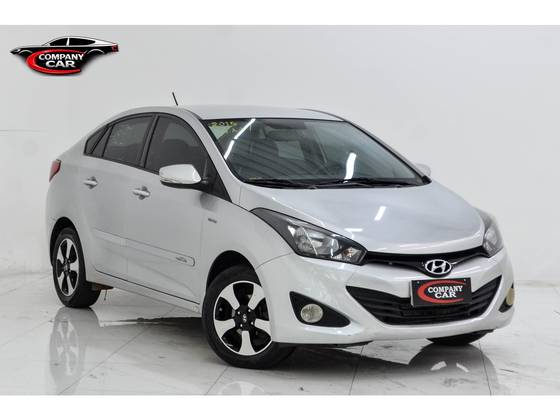 HYUNDAI HB20S 1.6 COMFORT PLUS 16V FLEX 4P AUTOMÁTICO